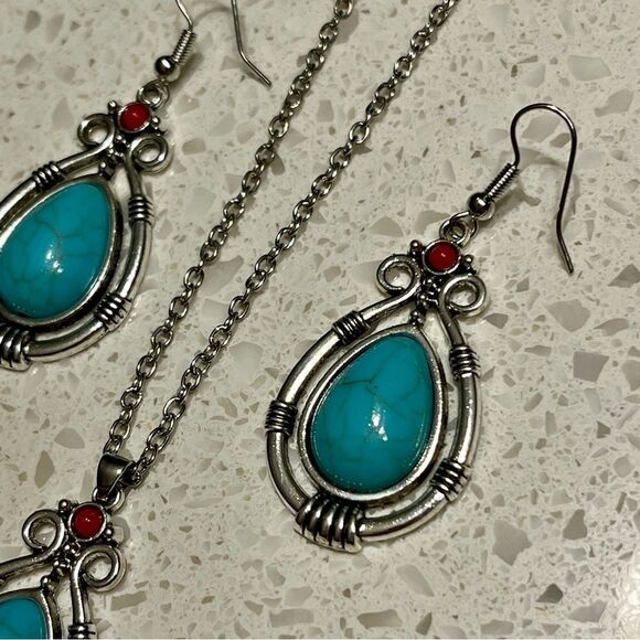 Faux Turquoise Floral Earrings & Necklace Set in vintage bohemian style - Picture 8 of 14